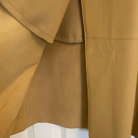 NWT Vince Belted Lambskin Leather A Line Skirt. Camel Size 0 - Picture 5 of 14